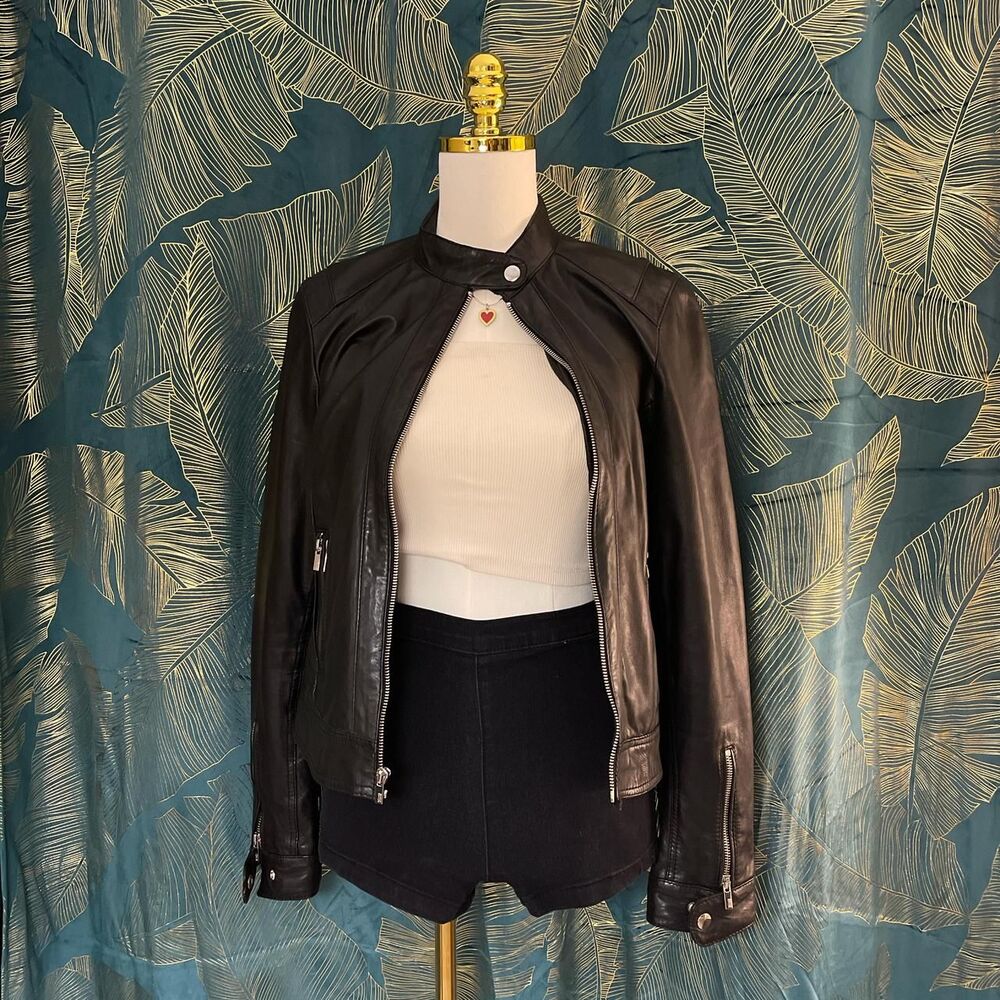 Forever-21 Women's Black Shorts